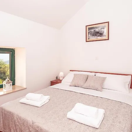 3 Bedroom Cozy In Holiday home