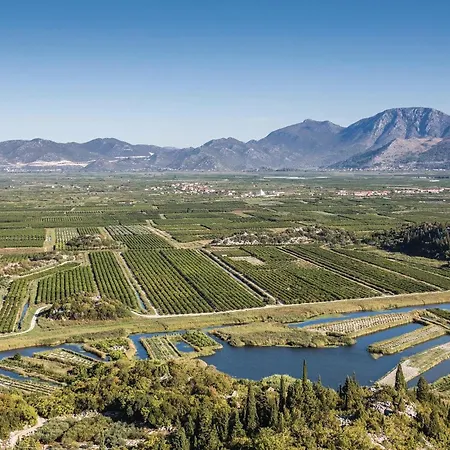 Дом отдыха 3 Bedroom Amazing In *